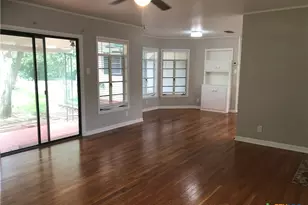 1175 Canyon Dr, New Braunfels, TX 78130 - Photo 7