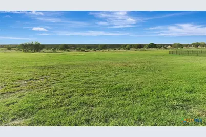 220 Whitetail Lane, Victoria, TX 77905 - Photo 35