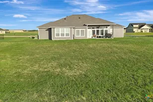 220 Whitetail Ln, Victoria, TX 77905 - Photo 31