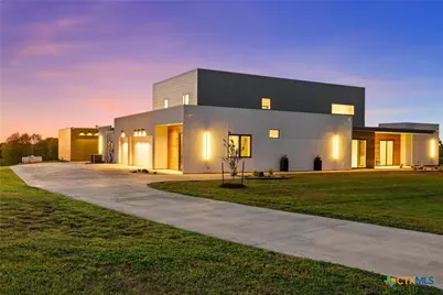 356 Bold Springs Court, West, TX 76691 - Photo 3