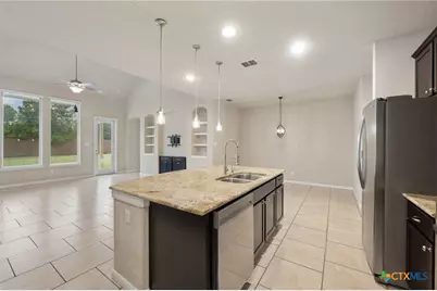 1226 Hidden Cave Drive, New Braunfels, TX 78132 - Photo 7