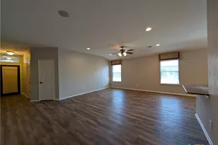 2937 Post Oak Cir, New Braunfels, TX 78130 - Photo 7