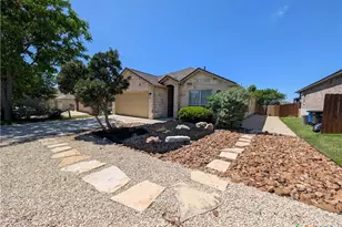 2937 Post Oak Cir, New Braunfels, TX 78130 - Photo 1