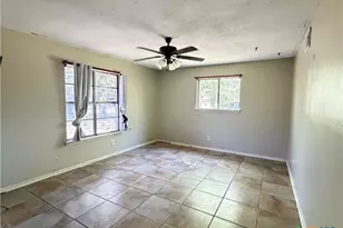 1195 Gay Meadow Ln, Goliad, TX 77963 - Photo 9