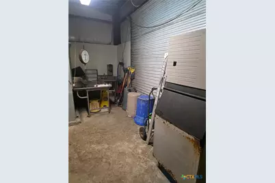 314 & 304 W Broadway Avenue, Seadrift, TX 77983 - Photo 9