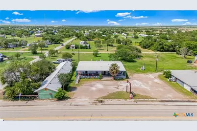 314 & 304 W Broadway Avenue, Seadrift, TX 77983 - Photo 25