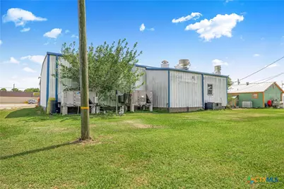 314 & 304 W Broadway Avenue, Seadrift, TX 77983 - Photo 29