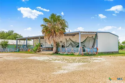 314 & 304 W Broadway Avenue, Seadrift, TX 77983 - Photo 27