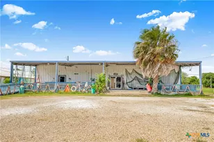 314 & 304 W Broadway Ave, Seadrift, TX 77983 - Photo 1