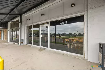 112 Gassaway, Lott, TX 76656 - Photo 19
