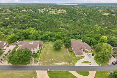 4512 Blue Ridge Drive, Belton, TX 76513 - Photo 3