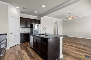 806 Dunford Dr, Temple, TX 76502 - Photo 11