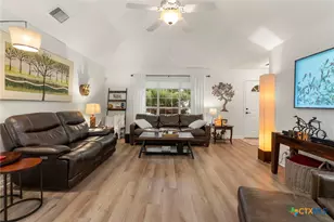 920 Queens Dr, New Braunfels, TX 78130 - Photo 7