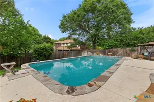 920 Queens Dr, New Braunfels, TX 78130 - Photo 37