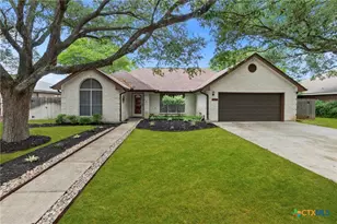 920 Queens Dr, New Braunfels, TX 78130 - Photo 3