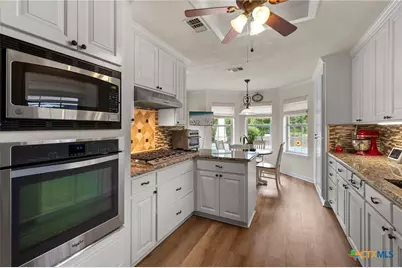 920 Queens Drive, New Braunfels, TX 78130 - Photo 15