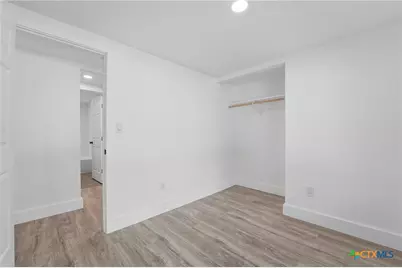 937 Anderson Street, Seguin, TX 78155 - Photo 15