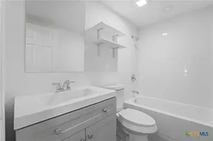 937 Anderson St, Seguin, TX 78155 - Photo 13
