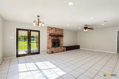 1350 Mary Preiss Drive, New Braunfels, TX 78132 - Photo 11