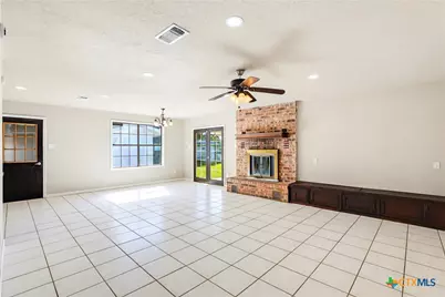 1350 Mary Preiss Drive, New Braunfels, TX 78132 - Photo 7