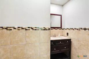 1350 Mary Preiss Dr, New Braunfels, TX 78132 - Photo 23
