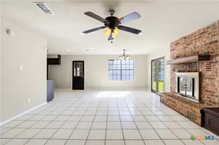1350 Mary Preiss Dr, New Braunfels, TX 78132 - Photo 9
