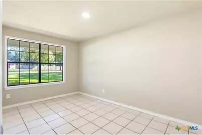 1350 Mary Preiss Drive, New Braunfels, TX 78132 - Photo 7