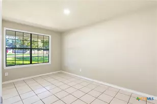 1350 Mary Preiss Dr, New Braunfels, TX 78132 - Photo 7