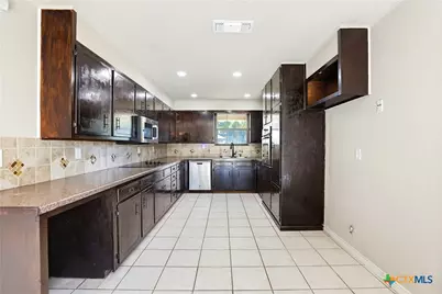 1350 Mary Preiss Drive, New Braunfels, TX 78132 - Photo 13