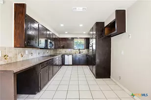1350 Mary Preiss Dr, New Braunfels, TX 78132 - Photo 13