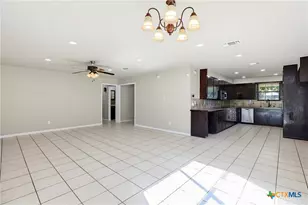 1350 Mary Preiss Dr, New Braunfels, TX 78132 - Photo 11
