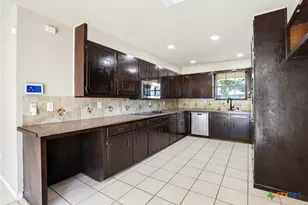 1350 Mary Preiss Dr, New Braunfels, TX 78132 - Photo 13