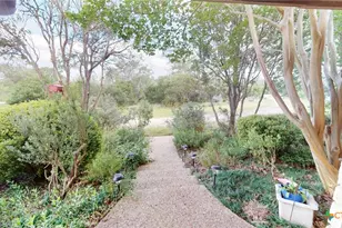 1109 Palomino Ln, San Marcos, TX 78666 - Photo 3