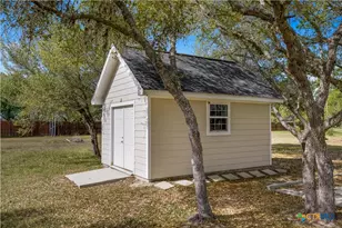 267 Oak Vw Dr, Inez, TX 77968 - Photo 9