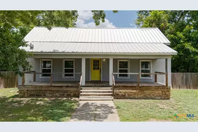 607 S Main St, Lampasas, TX 76550 - Photo 1