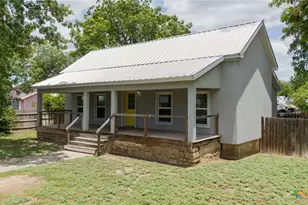 607 S Main St, Lampasas, TX 76550 - Photo 3