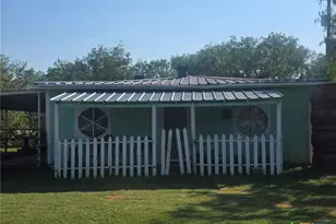 766 Rawhide Rd, Seguin, TX 78155 - Photo 11