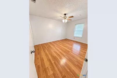 1301 N 10th Street, Temple, TX 76501 - Photo 9