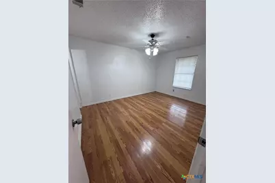 1301 N 10th Street, Temple, TX 76501 - Photo 15