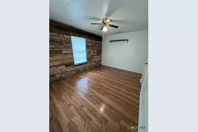 1301 N 10th Street, Temple, TX 76501 - Photo 11