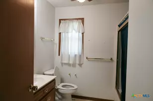 603 S Terry St, Cuero, TX 77954 - Photo 19