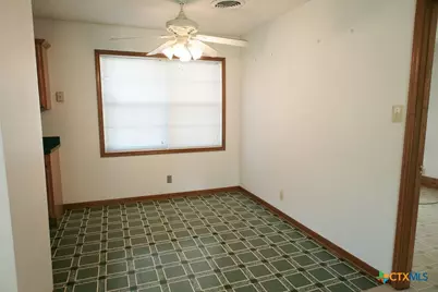 603 S Terry Street, Cuero, TX 77954 - Photo 5