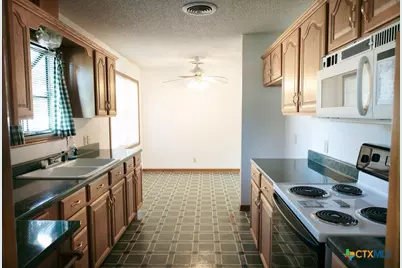 603 S Terry Street, Cuero, TX 77954 - Photo 5