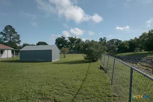 603 S Terry St, Cuero, TX 77954 - Photo 5