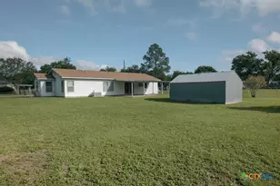 603 S Terry St, Cuero, TX 77954 - Photo 17