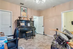 813 Foxtail Run, San Marcos, TX 78666 - Photo 15