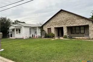 310 W Avenue A, Copperas Cove, TX 76522 - Photo 1