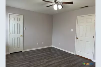 105 W Truman Avenue, Copperas Cove, TX 76522 - Photo 9