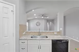 604 Briggs Dr, New Braunfels, TX 78130 - Photo 23