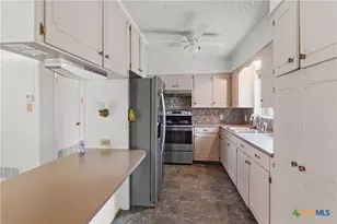 4450 Old Seguin Luling Rd, Seguin, TX 78155 - Photo 33